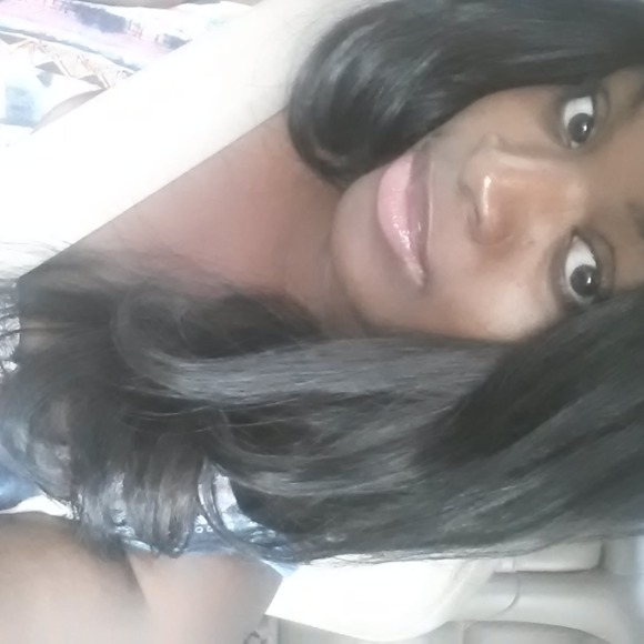 Meet your Posher, Makeda - Picture 1 of 1